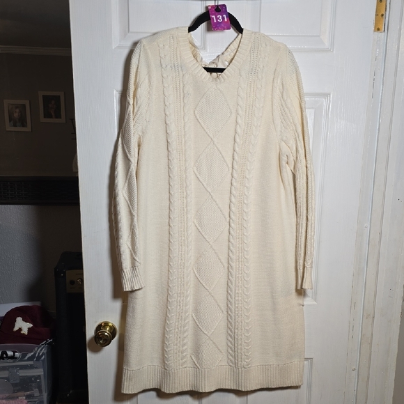 torrid Dresses & Skirts - 131 Torrid 2 2X Cream Long Sleeve Sweater Dress Off White